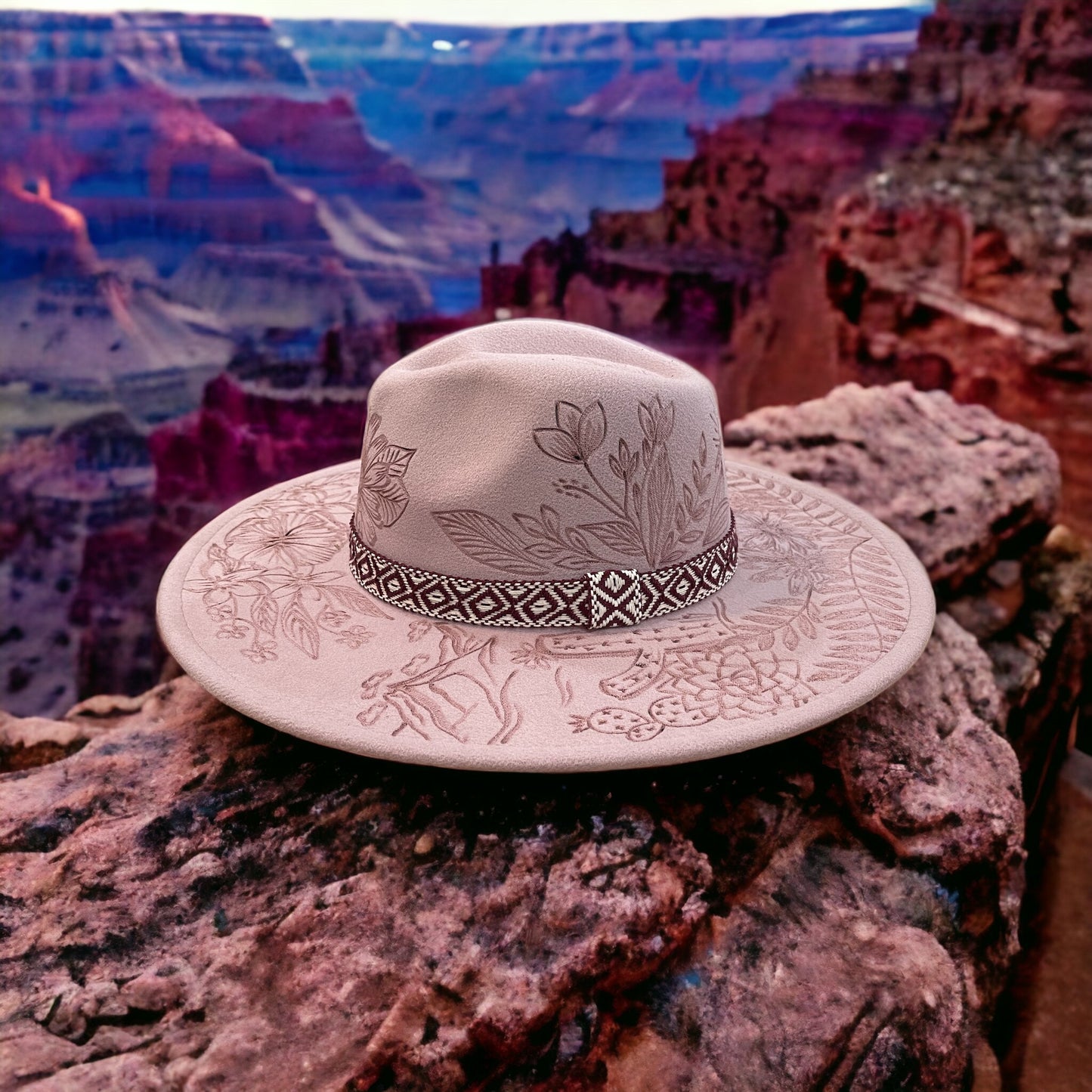 Desert 🏜️ Stroll - Burned Hat
